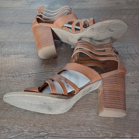 Urban Outfitters Stappy Block Heel Brown Sandals Women 9 - Picture 3 of 3